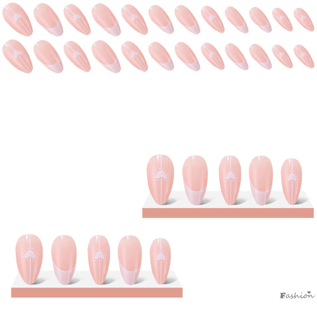 Móng Tay Giả Họa Tiết Trái Tim Độc Đáo Hợp Thời Trang