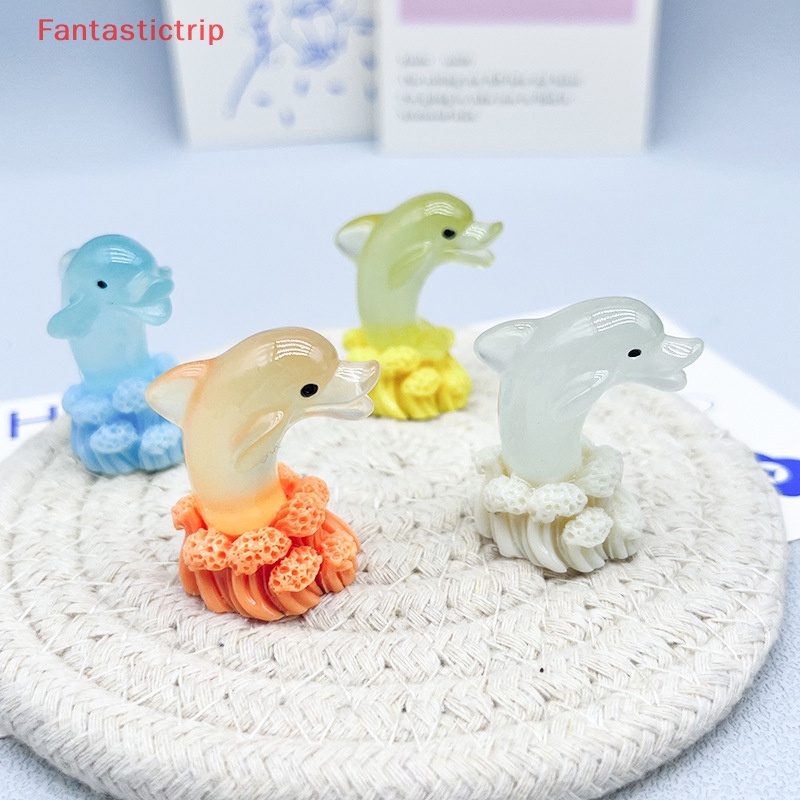 Bộ 5 Đồ trang trí Cá Heo Dạ Quang Dùng Trang Trí Tiểu Cảnh Độc Đáo