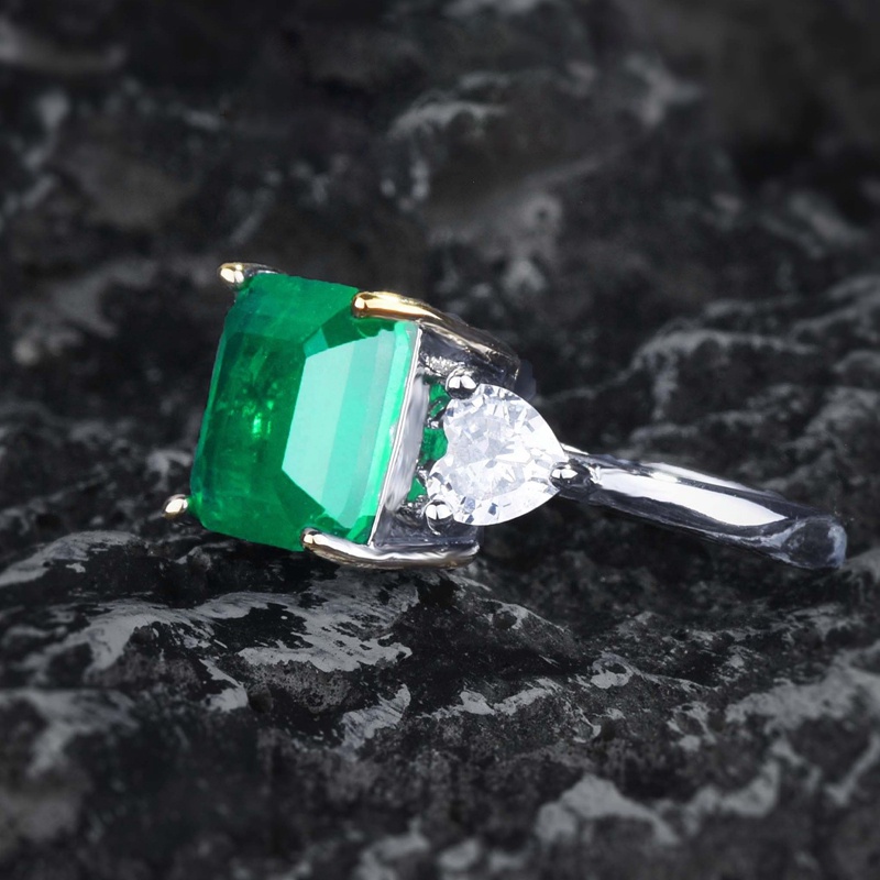 Ygt Nhẫn Đính Hôn Đính Đá Ngọc Lục Bảo Nhân Tạo Hình Vuông Đơn Giản Dành Cho Nữ