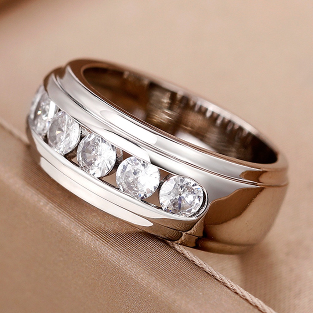 Nhẫn Cưới Chất Liệu Thép Titan Mạ Bạc Đính Đá Zircon Sang Trọng