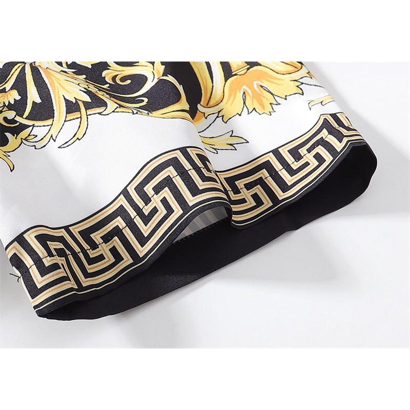 Áo Thun Tay Ngắn V-E88R-S88- Thời Trang Đường Phố Cổ Điển