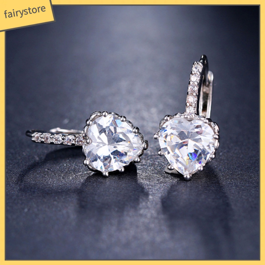 1 Đôi Bông Tai Tròn Đính Đá Zircon Hình Trái Tim Sang Trọng