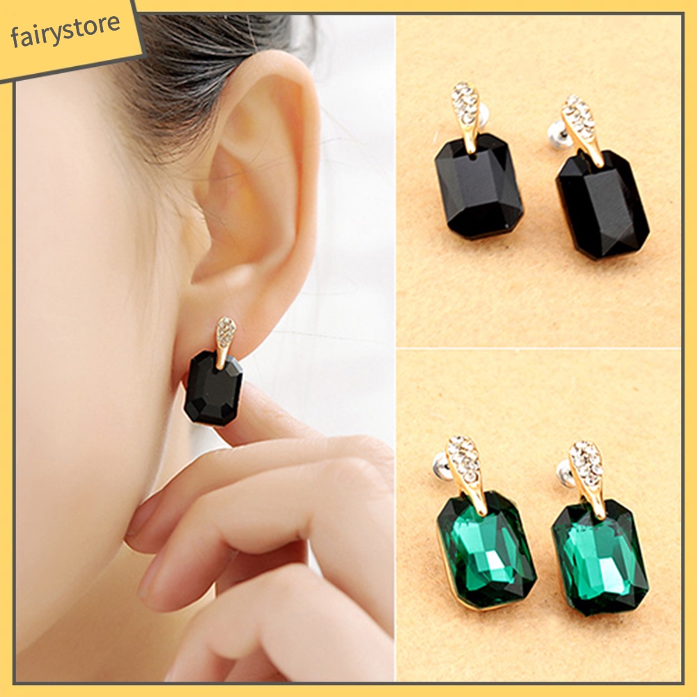 Bông Tai Chữ Nhật Đính Kim Cương Giả Thanh Lịch Cho Nữ