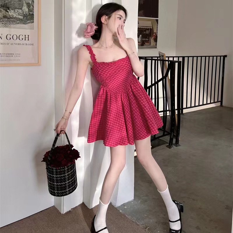 Đầm Búp Bê Hai Dây Nhấn Eo Họa Tiết Sọc Caro Hồng Nữ Tính Ngọt Ngào