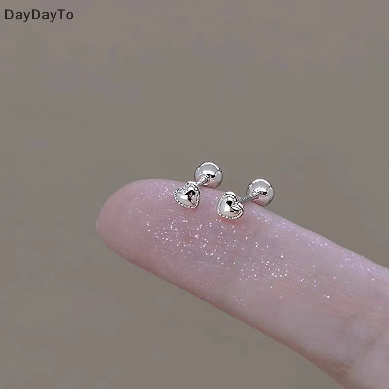 1 Đôi Bông Tai Hình Trái Tim Thời Trang Dành Cho Nữ