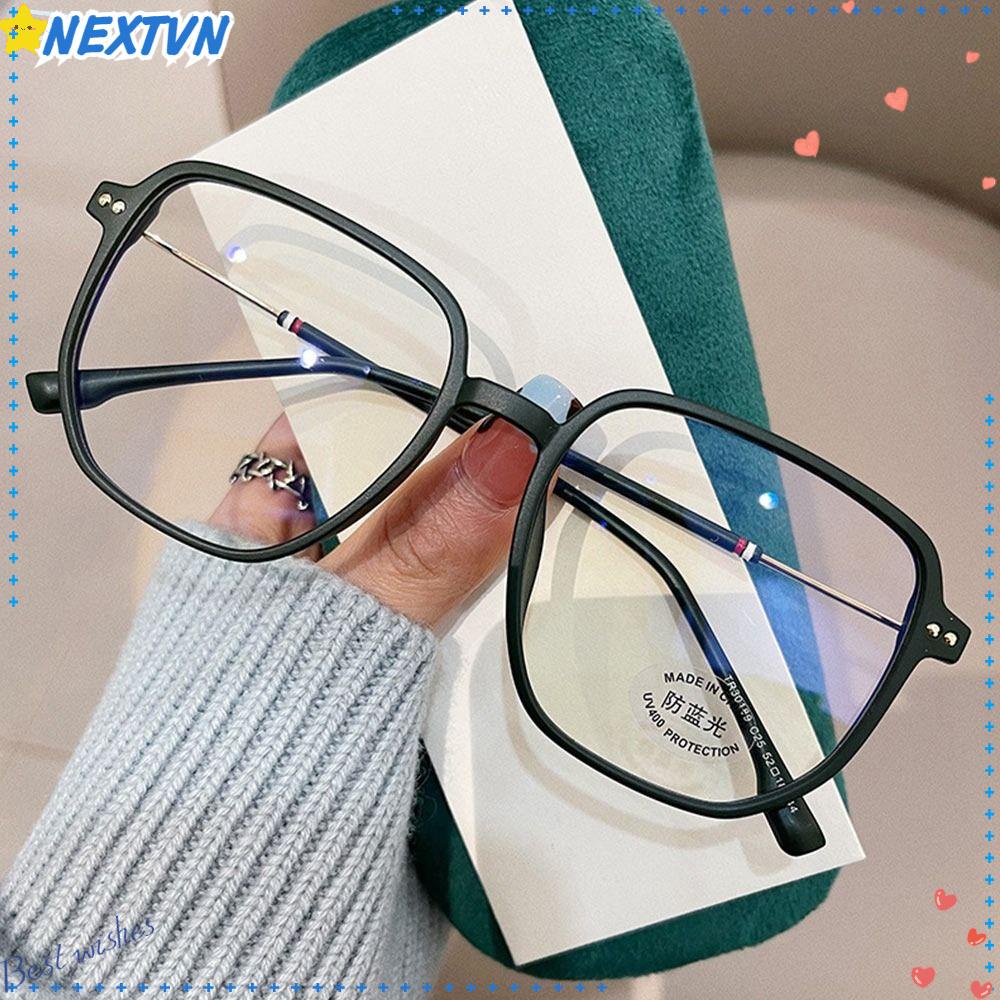 Mắt Kính Chống Ánh Sáng Xanh Siêu Nhẹ Dùng Trong Văn Phòng