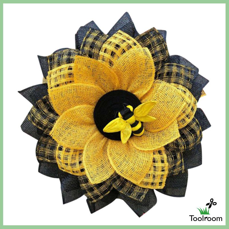 Vòng Hoa Lò Xo Treo Phía Trước Trang Trí Tiệc Cưới