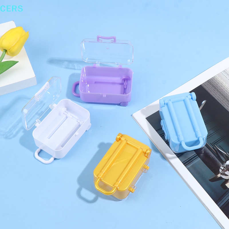Va Li Mini Bằng Nhựa Trang Trí Cho Nhà Búp Bê RS