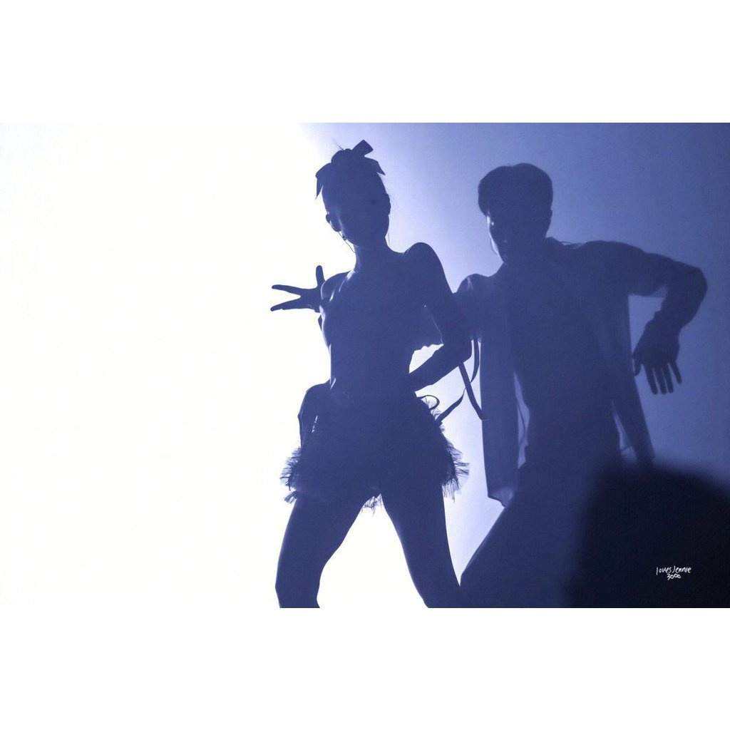 Trang Phục Biểu Diễn Sân Khấu Phong Cách Jennie Jennie Jennie Phong Cách Mới