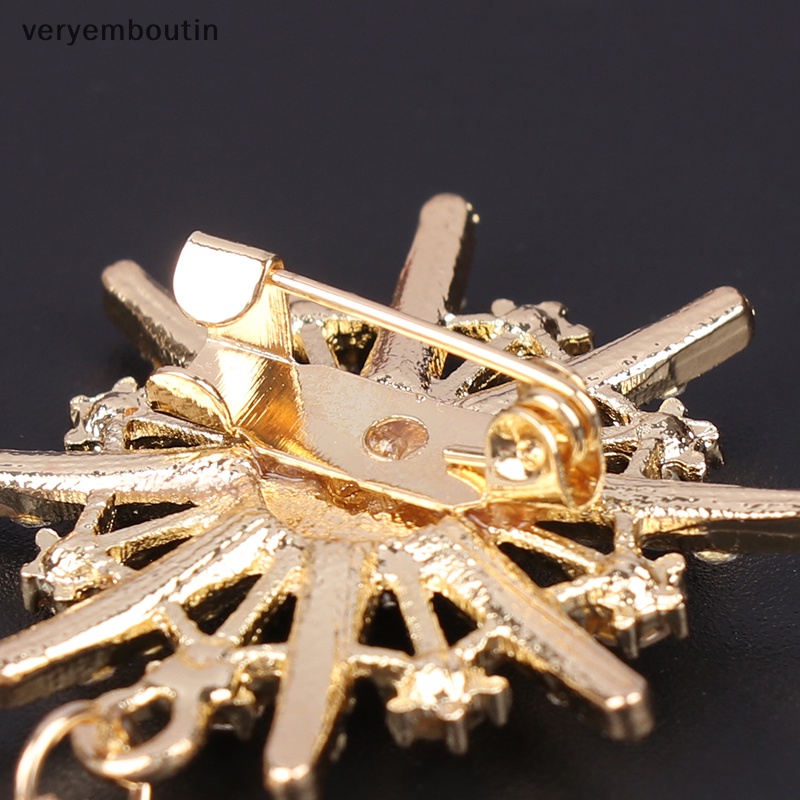 Ghim Cài Áo Hình Ngôi Sao Đính Đá Phối Dây Xích Tua Rua Kiểu Hàn Quốc Cao Cấp Cho Nam Và Nữ
