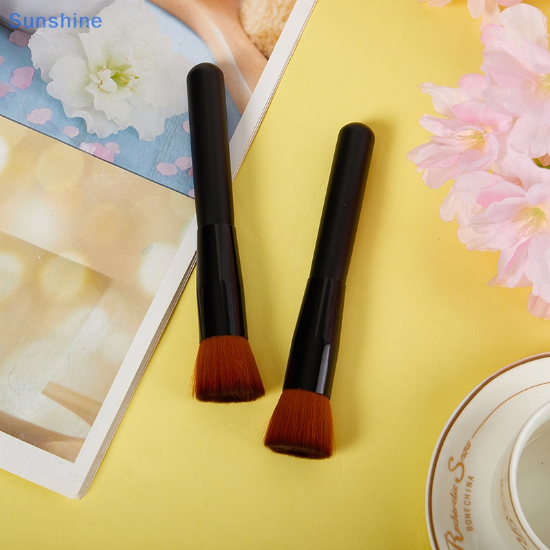 1 Cọ Trang Điểm Mặt Chuyên Nghiệp Tiện Dụng