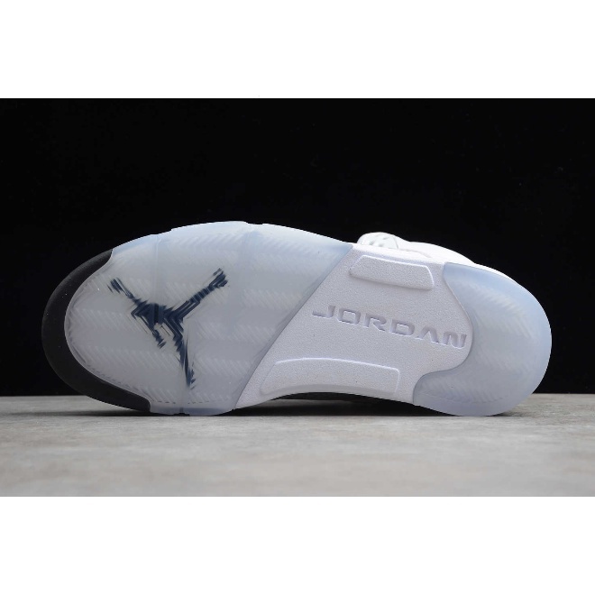 Giày Thể Thao Air Jordan 5 Màu Trắng Ánh Kim Phong Cách Retro 136027- 130 Giày Chạy Bộ 2015 6CEI