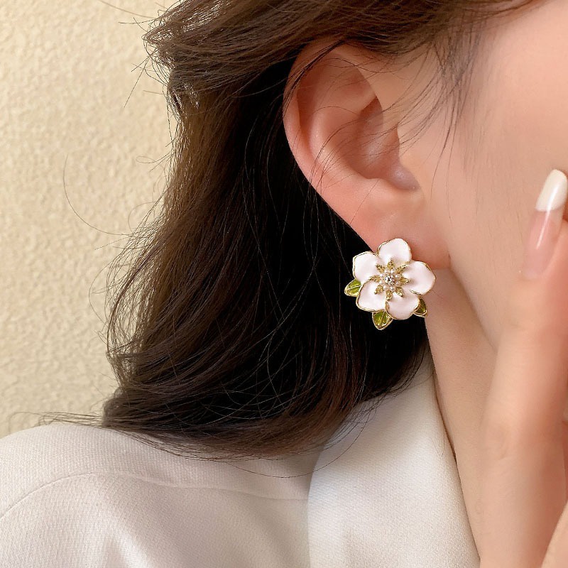 Khuyên Tai Đính Hạt Ngọc Trai Hoa Trà Sang Trọng Thanh Lịch Làm Quà Tặng Cho Bạn Gái / Ngày Valentine