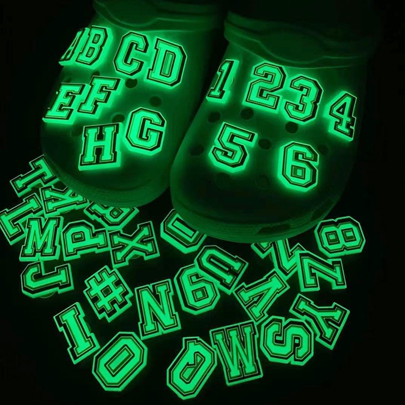 Khóa Cài Giày Crocs Họa Tiết Chữ Cái Từ A-Z Màu Dạ Quang Trang Trí DIY