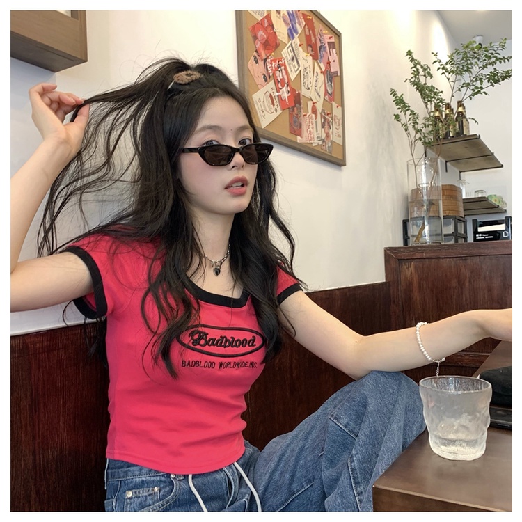 Áo croptop SUXI cổ chữ U dáng ôm thêu họa tiết phong cách cổ điển thời trang cho nữ