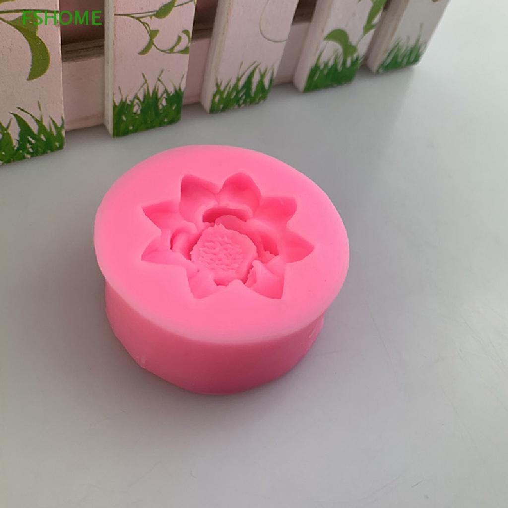 1 Khuôn Làm Bánh Hình Hoa Sen Bằng Silicone Mới