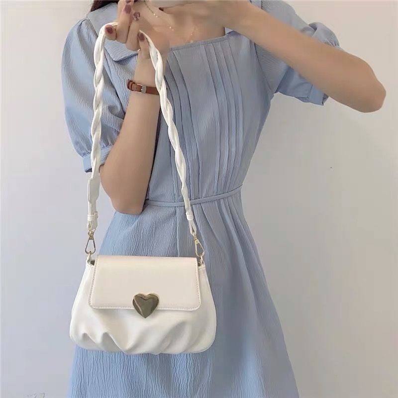 Túi Đeo Chéo Một Bên Vai Hình Tròn Nhỏ Xếp Ly Khóa Trái Tim Quả Đào Đám Mây Dành Cho Nữ Sinh
