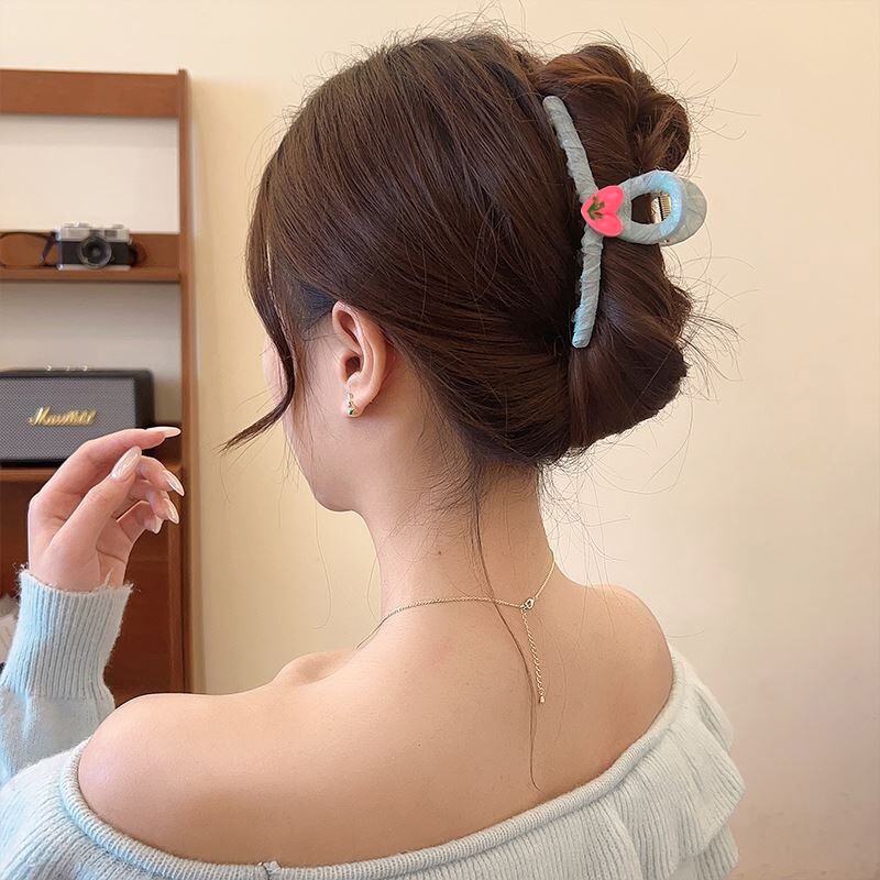 Kẹp Tóc Hoa Tulip Hồng Ngoại Cỡ Bằng Nhựa