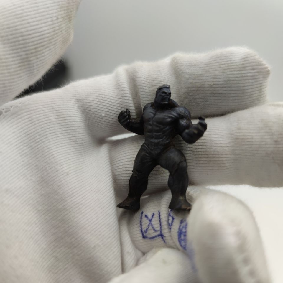 Mô Hình Nhân Vật Hulk Trong Avengers Marvel Bằng Đồng Nguyên Chất