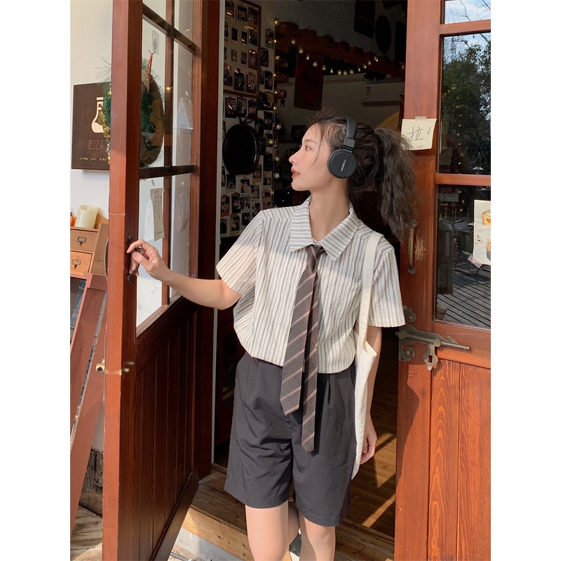 Áo Sơ Mi Tay Ngắn Kẻ Sọc Dọc Rộng Rãi Thời Trang Hàn Quốc Dành Cho Nữ