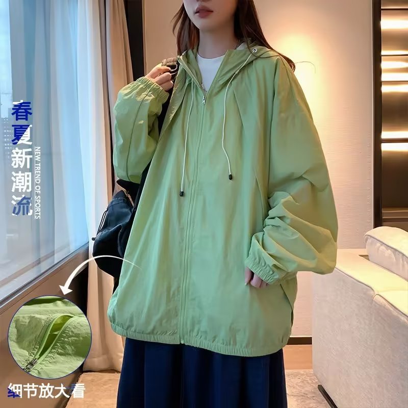 Áo Khoác Gió Có Mũ Trùm Phối Khóa Kéo Phong Cách Mới Cho Nam