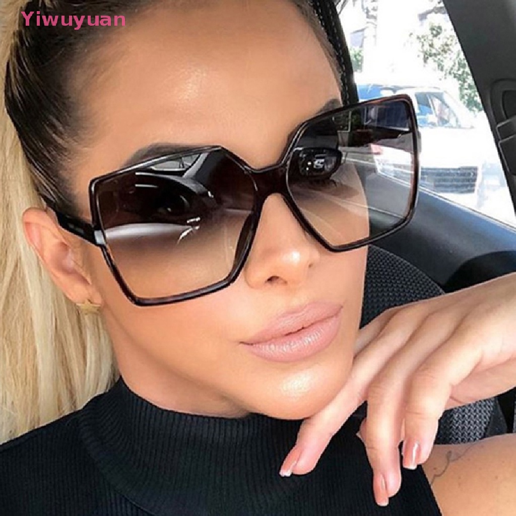 Kính Mát Gọng Vuông Nhiều Màu Sắc Thời Trang Mới