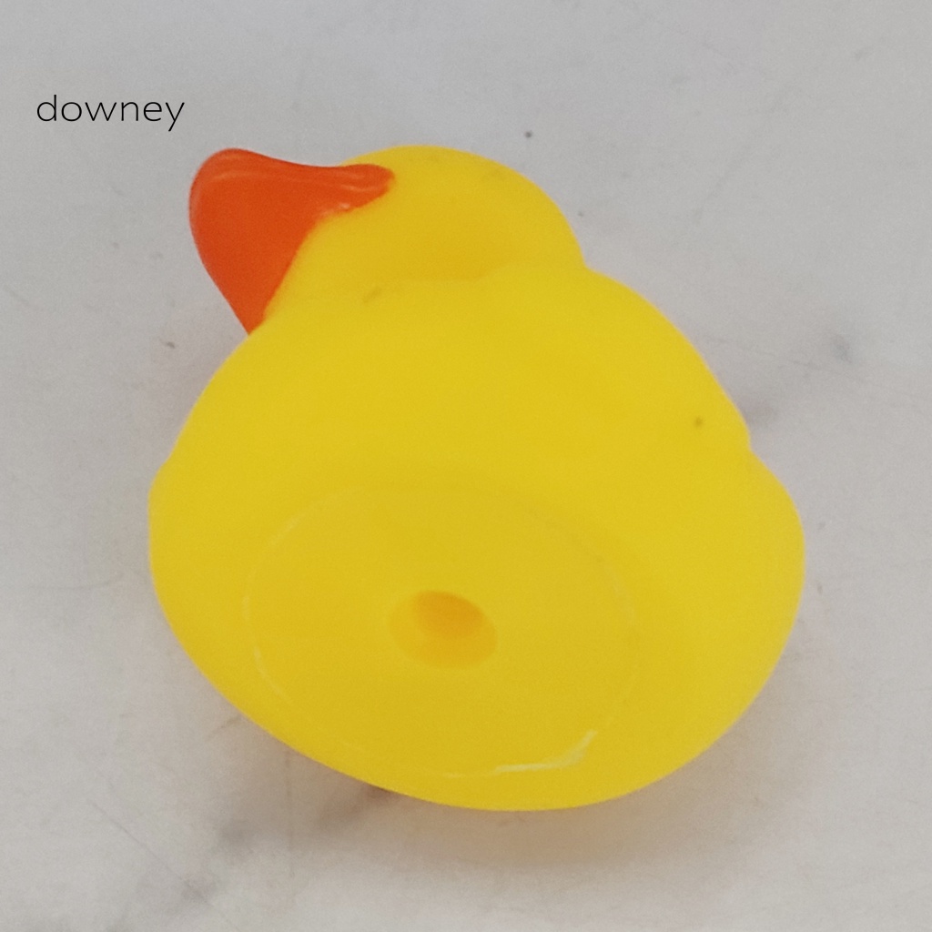 Chú Vịt Con Đáng Yêu Trang Trí Xe Hơi