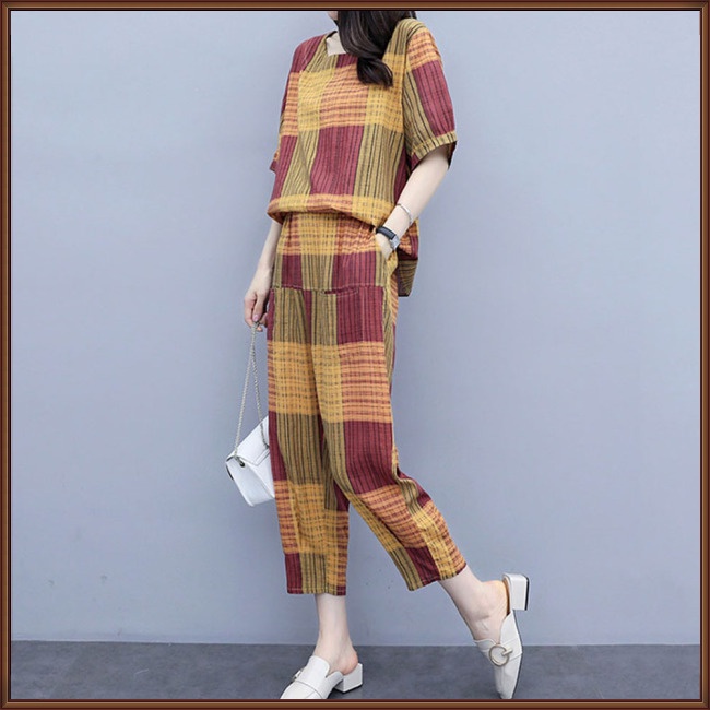 Set Đồ Mùa Hè 2 Món Gồm Áo Thun Tay Cộc + Quần Dài Thẳng Kẻ Sọc Cho Nữ