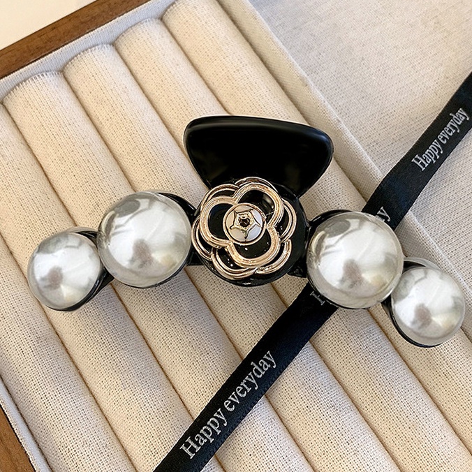 Kẹp Tóc Hình Cá Mập Đính Ngọc Trai Giả Cao Cấp Dành Cho Nữ