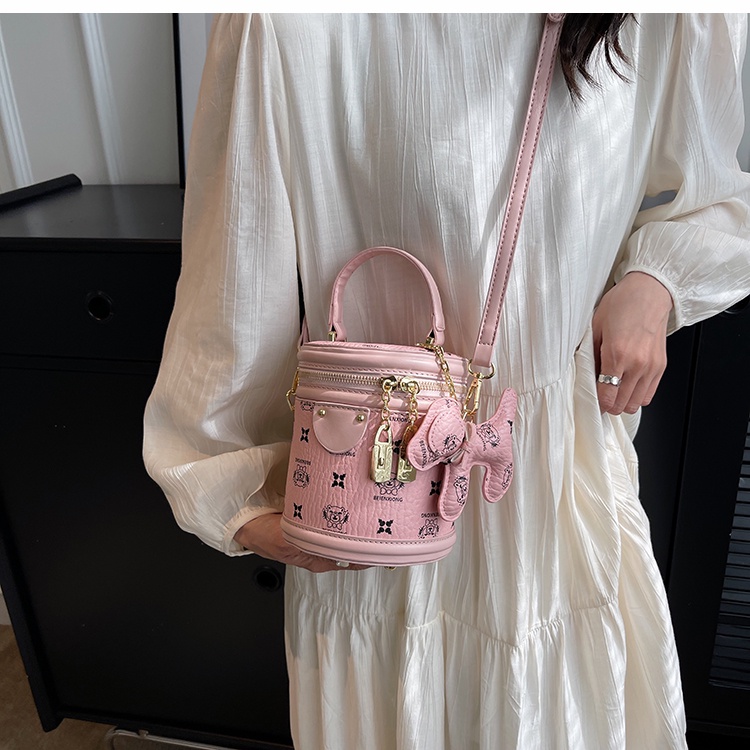 Túi Đeo Chéo Phong Cách Mới 2023 Dễ Phối Đồ Thời Trang Mùa Hè Cho Nữ