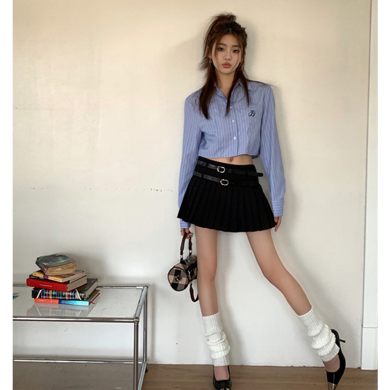 Áo Croptop Kẻ Sọc Hoạ Tiết Thêu Thiết Kế Thanh Lịch Cho Phái Nữ