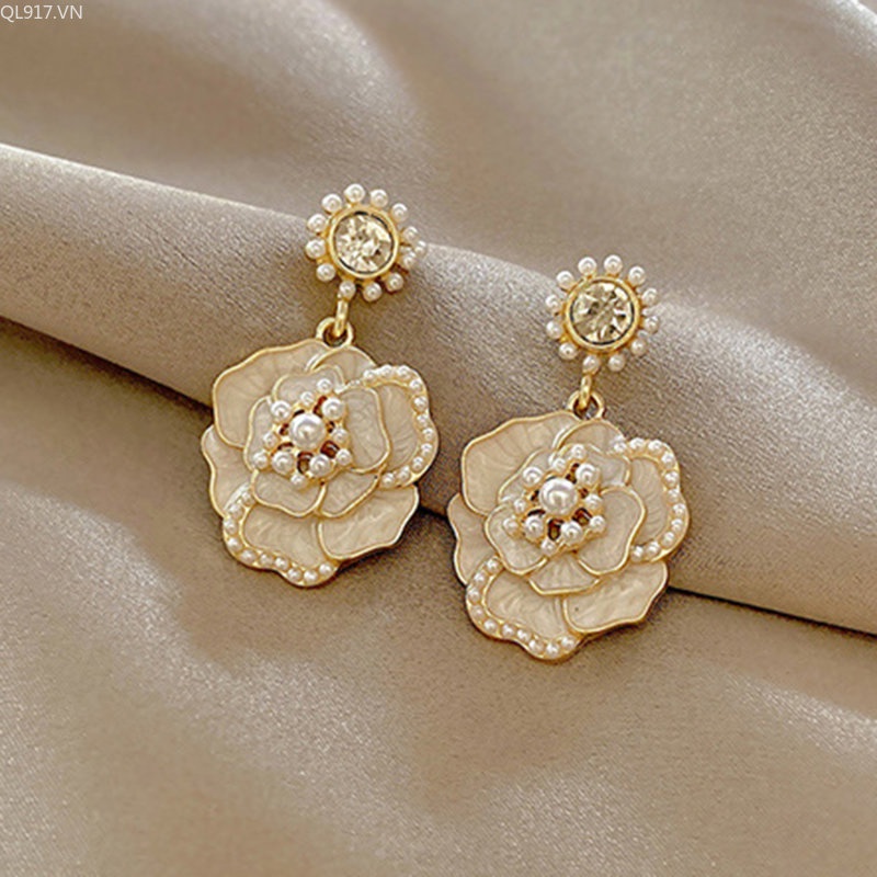 Bông Tai Hình Hoa Đính Đá Lấp Lánh Sang Trọng