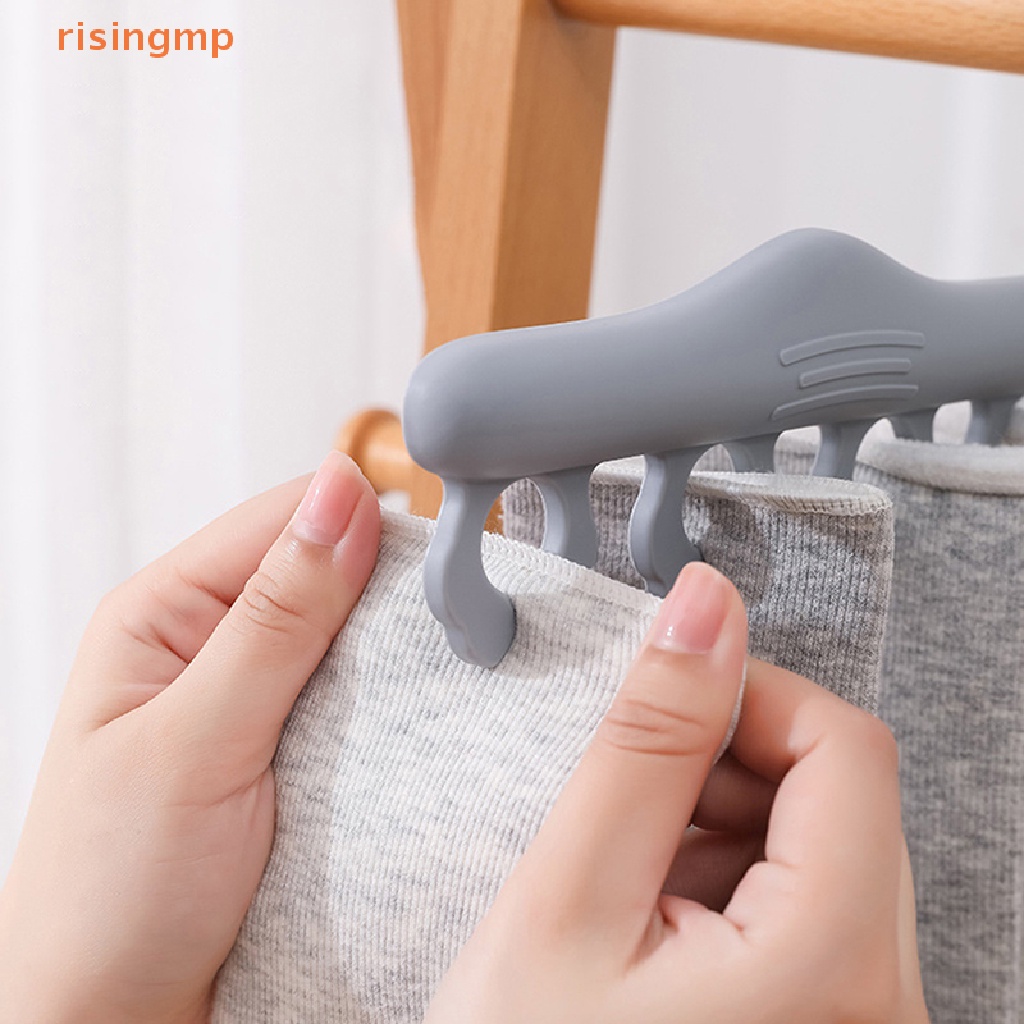 Móc Phơi Quần Áo / Vớ Chống Gió Tiện Dụng