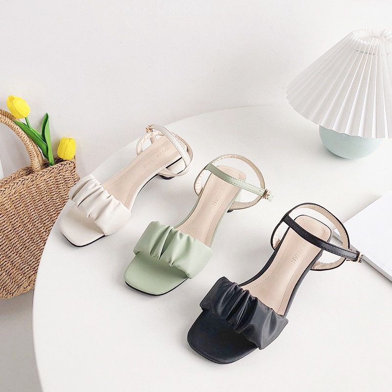 Giày sandal  nữ cao gót 4P quai ngang nhúm gót vuông trẻ trung hiện đại