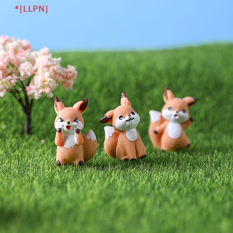 1 Chú Cáo Hoạt Hình Nhỏ Xinh Để Bàn Trang Trí