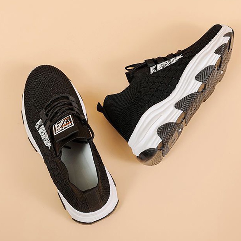 Giày Thể Thao Vải Dệt Thoáng Khí Gọn Nhẹ Chống Trượt Thời Trang Cho Nữ