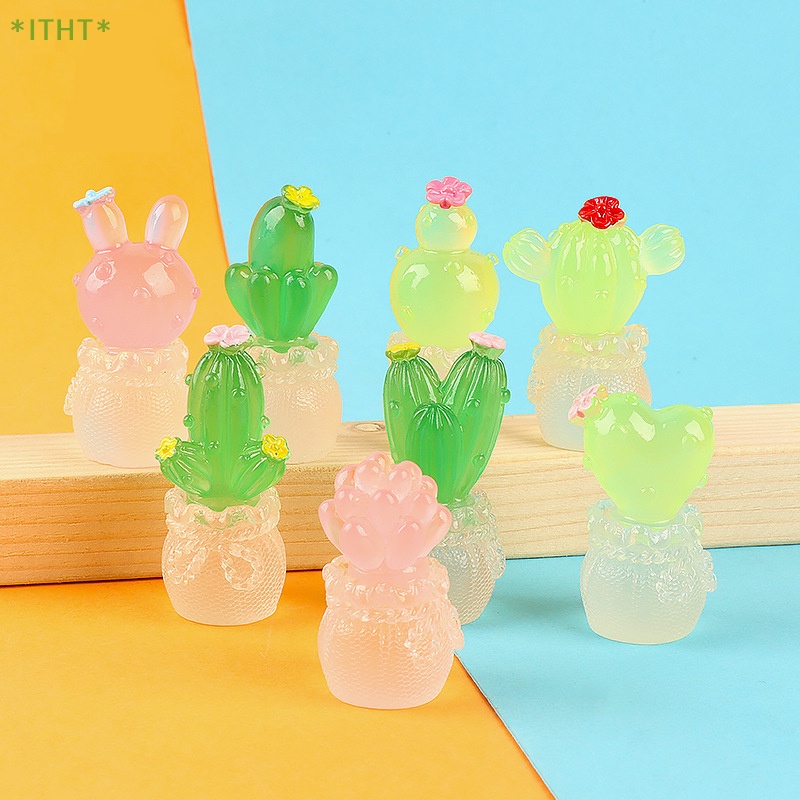 1 Mô Hình Cây Xương Rồng Bằng Nhựa Phát Quang Dùng Trang Trí Mới