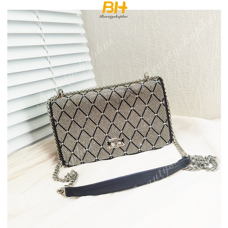 Túi Xách Đeo Vai Kiểu Vuông Nhỏ Đính Đá Phối Dây Xích Thời Trang 2023 Dành Cho Nữ