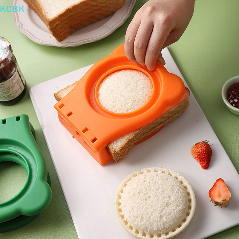 1 Khuôn Cắt Bánh Mì Sandwich Tiện Dụng