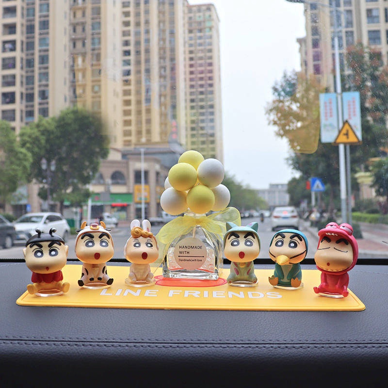 New Internet Celebrity Crayon Xiaoxin Car Decoration Cute Car Cartoon Doll Dashboard Perfume Car Accessories We4g
