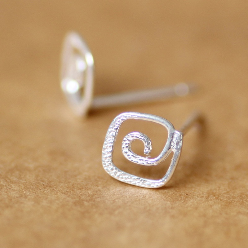 Khuyên Tai Hình Kẹo Mút Kiểu Hình Học Đơn Giản Cá Tính