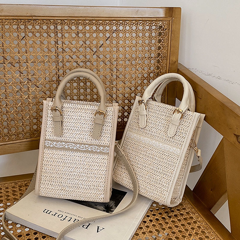 Advanced texture minority woven handbag female 2023 new autumn and winter mobile phone bag fashion 100-style satchel bag
