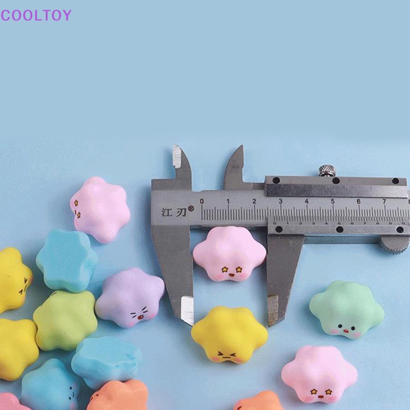 Set 2 Mô Hình Búp Bê Hoạt Hình Đám Mây Mini Bằng Nhựa Dạ Quang Trang Trí Bảng Điều Khiển Xe Hơi / Nhà Cửa / Sân Vườn