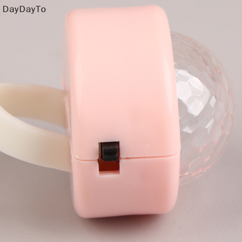 1 Nhẫn Đeo Tay Daydoyto Có Đèn Led 6 Màu