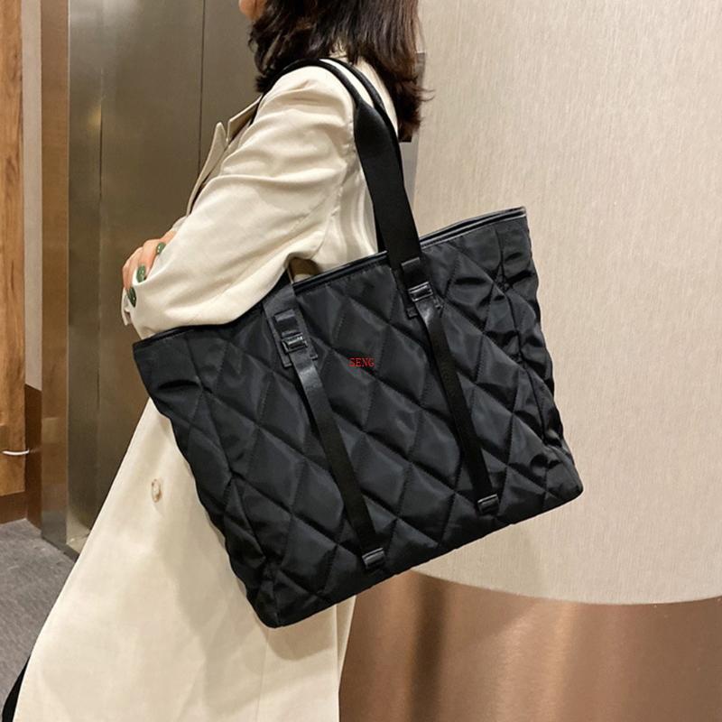 Túi Xách Nylon Sức Chứa Lớn Màu Trơn Họa Tiết Vintage Dành Cho Nữ