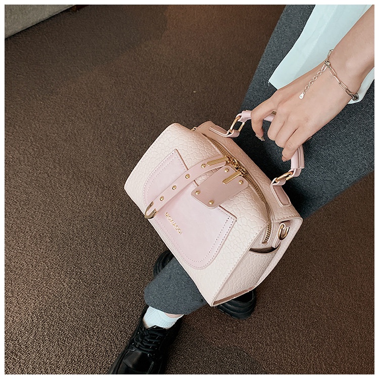 Túi Đeo Chéo Boston Họa Tiết Vỏ Quả Vải Cao Cấp Phong Cách Phương Tây Dễ Phối Đồ Mùa Hè F