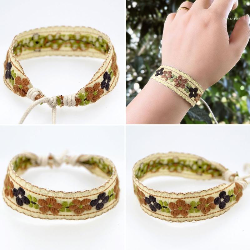 Vòng Tay Bện Dây Thủ Công Thêu Hình Hoa Dâu Tây Phong Cách Dân Tộc Bohemian