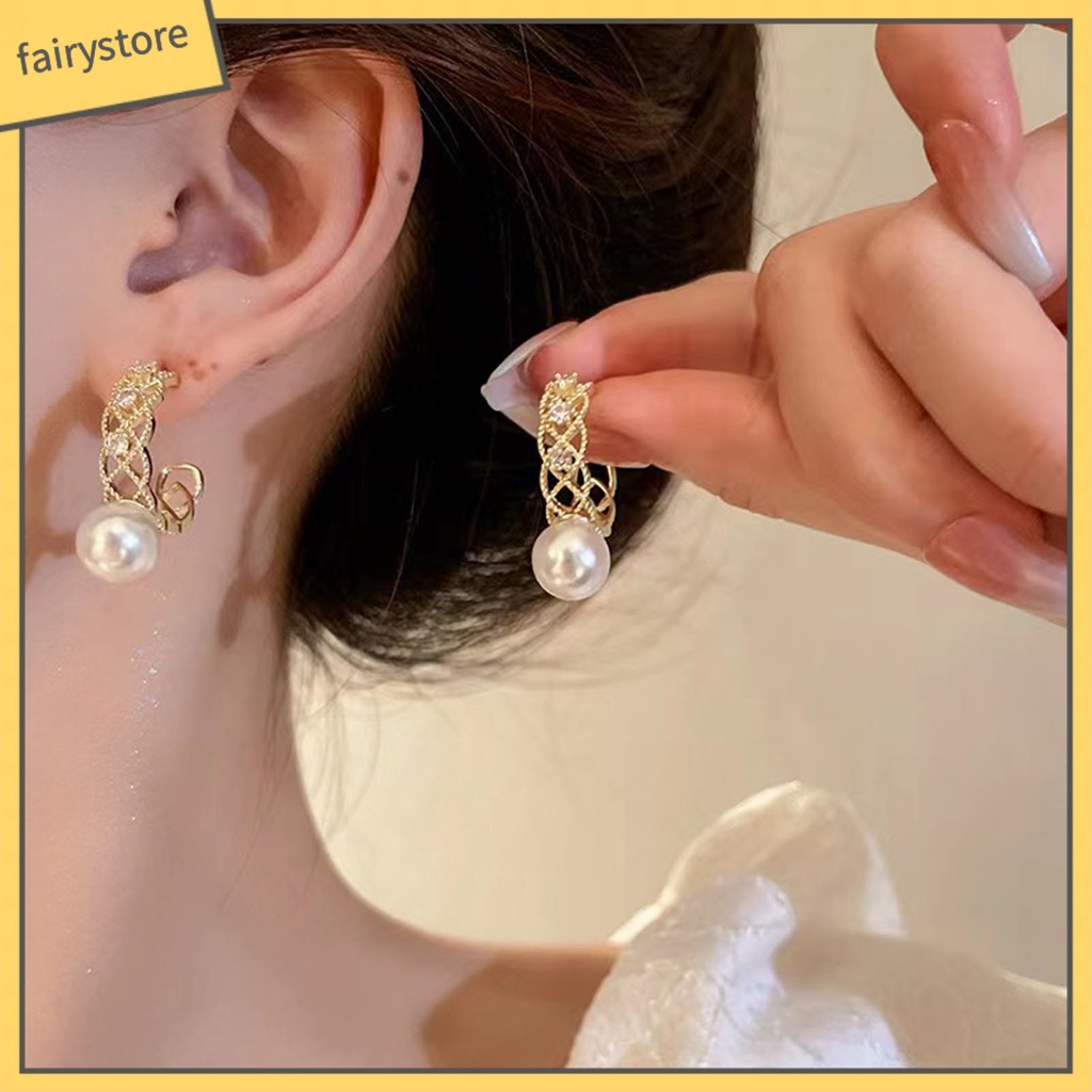 1 Đôi Bông Tai Tròn Rỗng Đính Ngọc Trai Giả Lấp Lánh Thời Trang Dự Tiệc Dành Cho Nữ