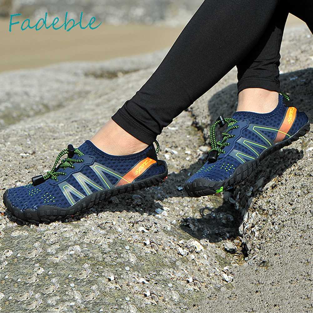 Giày Đi Biển Thiết Kế Đục Lỗ Thoáng Khí Thời Trang Cho Nam Và Nữ