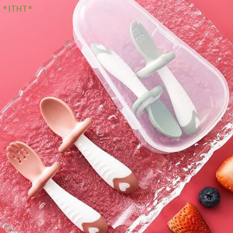 Bộ Muỗng Nĩa Bằng Silicon Mềm Tay Cầm Ngắn Dành Cho Bé Tập Ăn Mới